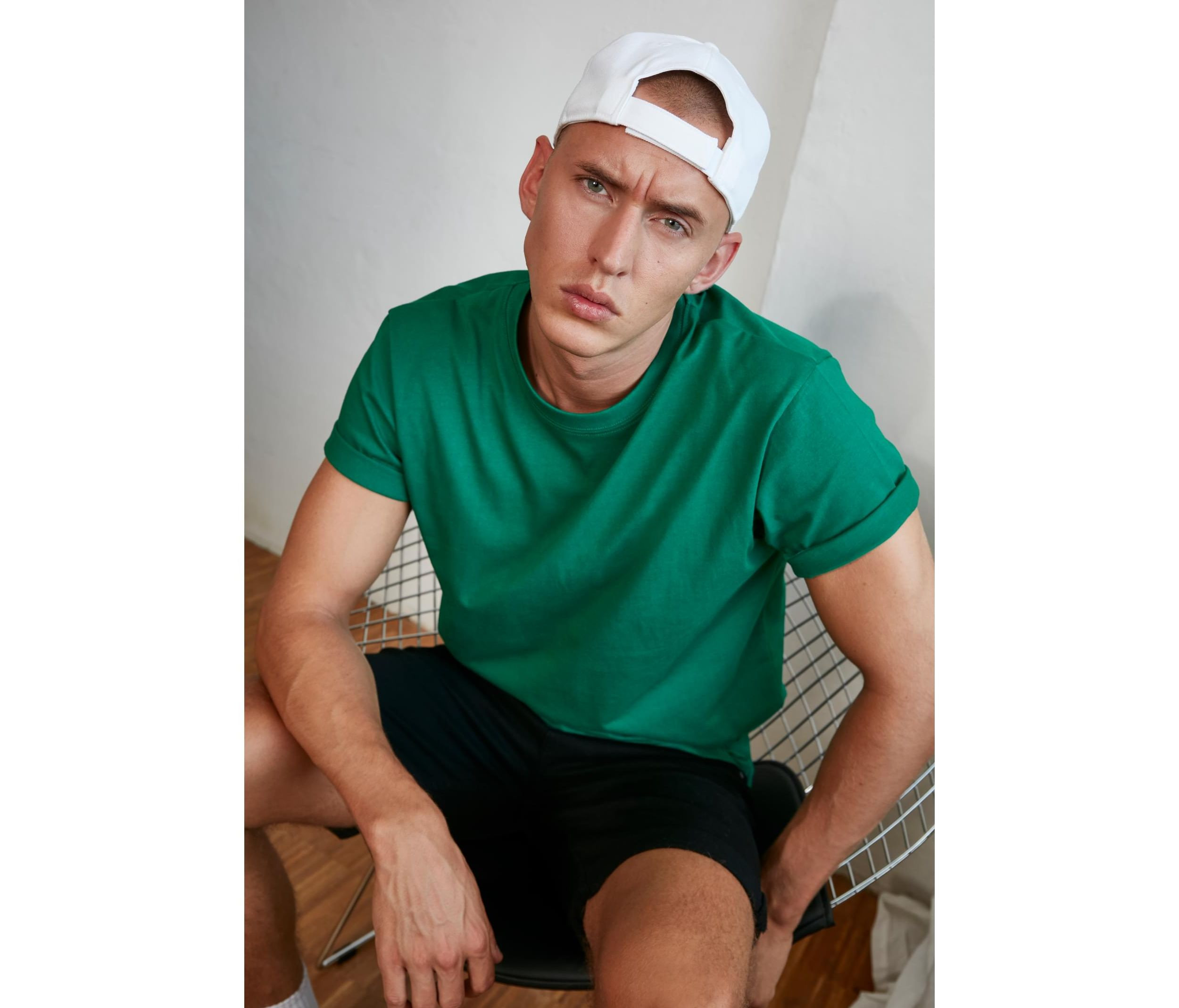 ROUND NECK T-SHIRT